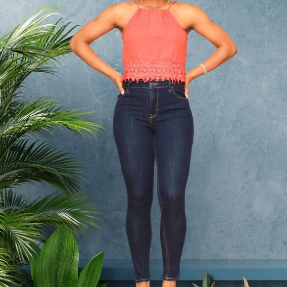 Crop Top - small - Picture 1 of 4